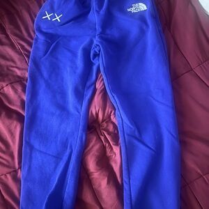 The North Face X Kaws Med Oversize